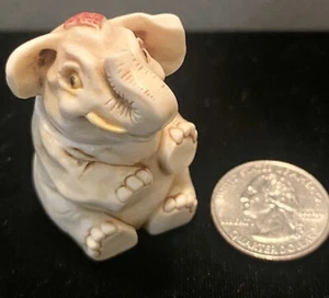 Harmony Kingdom Hanging Pendant Trinket Box Wearable Elephant Ornament Figurine - Picture 1 of 7