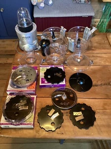 Veggie Bullet Spiralisierer Schneider und Zerkleinerer und Mixer. 7 Klingen. Schön! - Bild 1 von 14