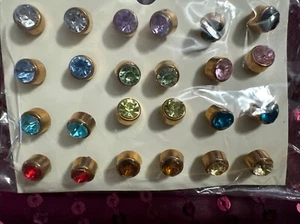 (LOT OF 12  Pairs OF VINTAGE MULTIPLE COLORS EARRINGS (12 PAIR ) GREAT TO HAVE - Picture 1 of 5