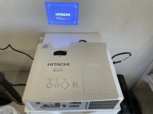 Testd&Workng!Hitachi CP-X2011N 3LCD Projector HDMI with power cable & HDMI cable - Picture 1 of 10