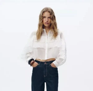 Neu mit Etikett Zara halbtransparente weiße Rüschen Crop Top Bluse Größe S - Bild 1 von 5