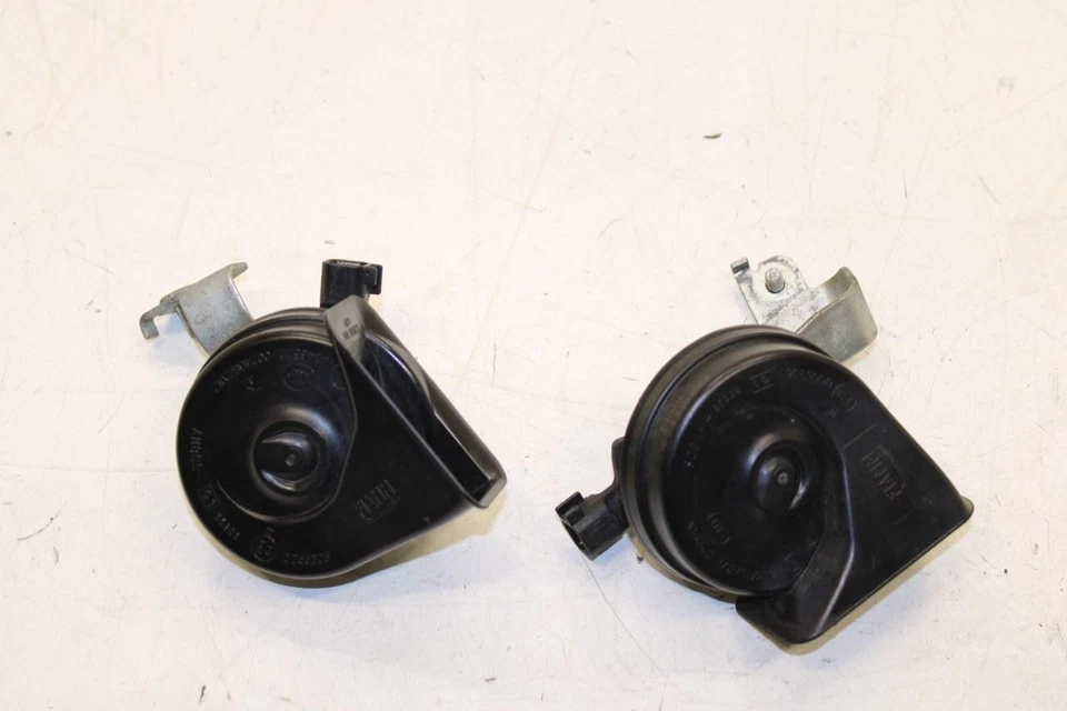 Volvo S60 T5 Premier 2014-2018 bocina nota alta y baja con soporte 31693052 OEM Foto 1 de 4