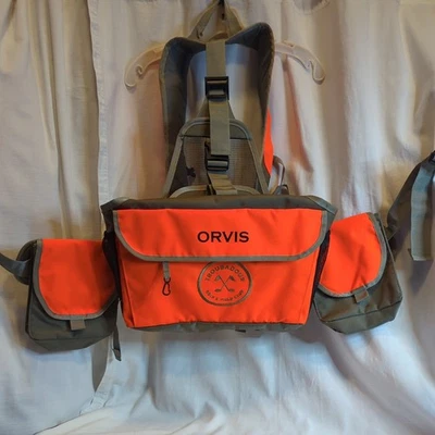 Orvis Pro LT Hunting Vest w/ Game Pouch & Pockets  TROUBADOUR Golf & Field Club - Image 1 of 4