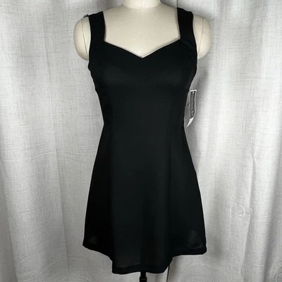 ¡NUEVO! Mini Vestido Vintage Años 90 Y2K Steppin’ Out Negro Escote Corazón Rosas XS Foto 1 de 4