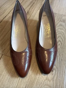 Ferragamo Women’s Shoes Size 8.5 AAA Brown Classic Pumps Quiet Luxury Western - Picture 1 of 11
