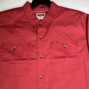Wrangler Shirts Men’s Short Sleeves Size Small - Relaxed Fit- Bottom Down - Picture 1 of 7