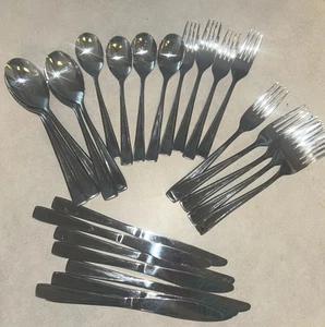 Markenloses Besteckset glänzend neutral Party 4 Gedecke + Extras 30 Teile - Bild 1 von 10