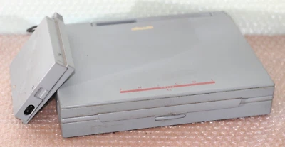 Olivetti Philos 45 COLOR Computer Portatile Vintage Retrocomputer laptop PARTS - Immagine 1 di 4