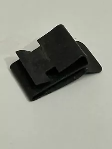 20 Qtà x Clip per Bordo Tipo S 21 x 13 mm per Impugnare Materiale Spessore 1,5 a 3 mm. - Foto 1 di 2