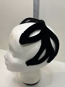 cappello pillbox capesante BETMAR New York anni 40 donna velluto nero parrucchiere - Foto 1 di 9