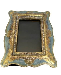 Cornice portafoto da tavolo in legno stile fiorentino oro azzurro 9" x 7" x 5/8" - Foto 1 di 4