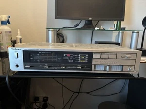 Technics Vintage Hifi Amp - SU-Z35 1980’s - Silver - Picture 1 of 11