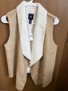 GAP Faux Shearling Sherpa Vest Womens Size X Small Caramel Brown Soft - Picture 1 of 5