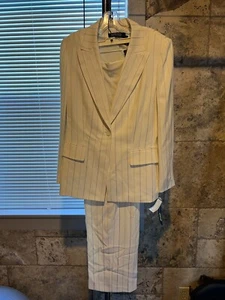 NWT Kasper 3 Piece White & Silver Pin Stripped Pants Suit Size 18 BEAUTIFUL - Picture 1 of 11