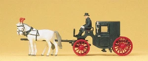 Preiser 30452 HO Scale Closed Taxi Wagon w/Three Figures - Assembled - Picture 1 of 3
