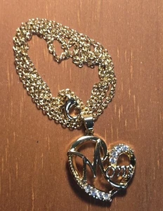 Beautiful Mom Pendant Necklace - Picture 1 of 1