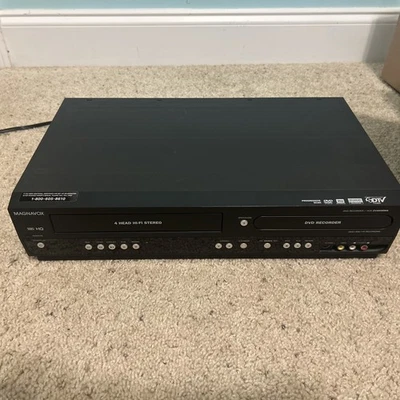 Magnavox ZV450MW8 DVD Recorder VCR Combo-Reads DVD’s- VHS Doesn’t Work - Image 1 of 4