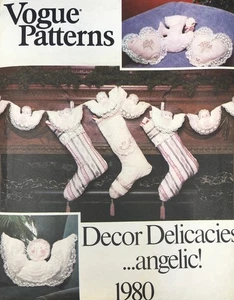 Vintage Vogue Holiday Pattern Decor Delicacies Angelic Birds Wreath Doves Xmas - Picture 1 of 12
