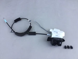 2009-2010 Pontiac Vibe Rear Hatch Latch Trunk Lock Actuator OEM * - Picture 1 of 11
