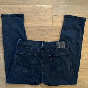 Levis 505 Mens 36x30 Blue Dark Wash Denim Regular Straight Leg 2017 Jeans READ - Picture 1 of 11