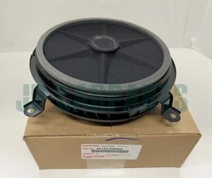 LEXUS GENUINE SPEAKER ASSY W/BRACKET 86150-0W660 ES350/300H/ES250 AXZH1# & AXZA# - Picture 1 of 6