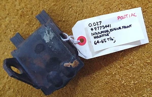 1964-65 Pontiac Tempest 6 cyl Front Engine Mount NOS 9775441 - Picture 1 of 3