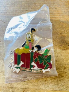 Adventures by Disney Pluto Yuletide Fantasy pin - Picture 1 of 2