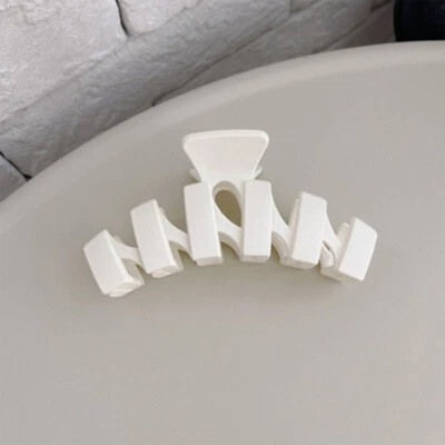 Large Ponytail Shark Hair Clip Womens Hair Soild Color Crab Hair Clip Barrettes↗ - Image 1 of 4