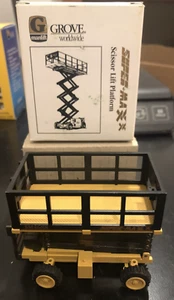 NZG #374 SM4688 Grove Manlift Super-Maxx Scissor Lift Platform - 1:50 - Diecast - Picture 1 of 17