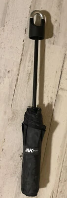 Paraguas deportivo Anne Klein AK - negro Foto 1 de 4