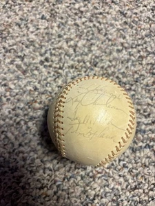 Philadelphia Phillies Vintage Autographed Ball, Bob Boone , Tug McGraw,with Case - Picture 1 of 14