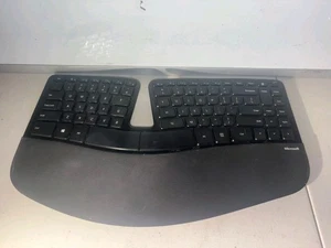 Microsoft Sculpt Ergonomic Keyboard ohne Dongle dabei gebraucht getestet - Bild 1 von 4