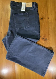 NWT Signature by LEVI STRAUSS Women's Size 22 High-Rise Kick Boot Stretch Jeans - Picture 1 of 17