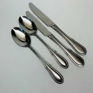 FARBERWARE "BREEZE" 18/0 Stainless 2 SOUP SPOONS, 2 DINNER KNIVES - Picture 1 of 2