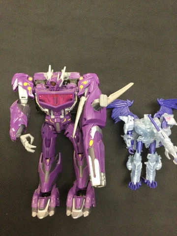 Transformers Shockwave's Lab Hasbro Beast Hunters & Predaking Figures Fast Ship Cover