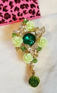 Betsey Johnson Green Crystal Acrylic Resin Flower Butterfly China Brooch pin - Picture 1 of 4