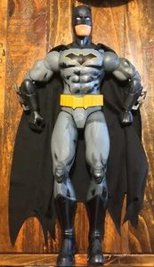 DC Universe Theatrical Batman Rebirth Action Figure 19" Figure Free Post Snyder - Picture 1 of 7