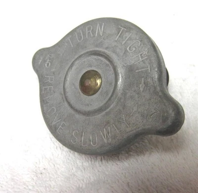 48-50-51-52-53-54-55-56-58-60-62 BUICK-CHEVY-OLDS-DODGE-GMC-PONTIAC-TAPA RADIADOR Foto 1 de 3