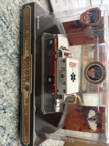 Code 3 City Of New York F.D.N.Y. Die Cast Ambulance 1/64 Scale - Picture 1 of 8