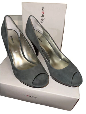 Tacones cono de gamuza Style & Comp tonos grises lisos talla 9M sin cordones punta abierta con caja Foto 1 de 4