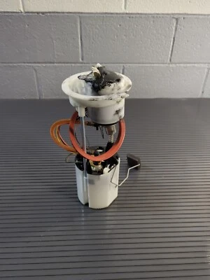 Porsche Macan Base GTS S 2015-2018 Turbo 50 k conjunto de bomba de combustible unidad OEM Foto 1 de 4