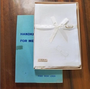 Lino Irlandese 3 "E" Fazzoletti a Mano Nuovi Vintage Fatti a Mano Bianco Ricamato... - Foto 1 di 9