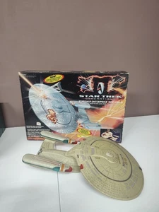 Vintage Star Trek 1994 Playmates Raumschiff Enterprise NCC-1701-D Spielzeug mit Box - Bild 1 von 15