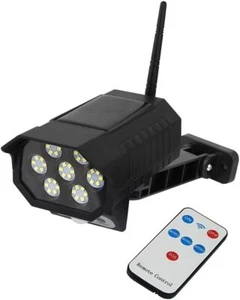 TELECAMERA FINTA A LED PANNELLO SOLARE CON SENSORE MOVIMENTO DA ESTERNO  - Foto 1 di 5