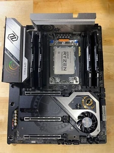 ASRock TRX40 TAICHI Motherboard w/Threadripper 3970X CPU & 64GB DDR4 - Bild 1 von 4