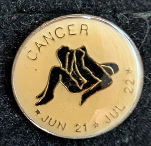 Vintage Enamel Horoscope Astrology CANCER June.21-July.22 Hat Pin Size 1" dia. - Picture 1 of 1