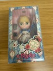 Genuine Blythe Doll Nrfb Middle Pebble Cakes And Shrinking Alice - Us Seller