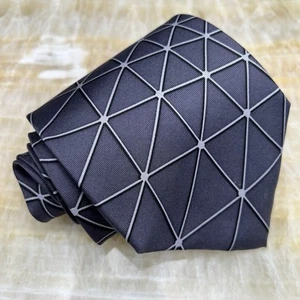 Vintage British Museum London Grid Mesh Block Chain Microfiber Necktie Handmade - Picture 1 of 6