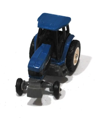 Vintage 1999 Ertl New Holland Genesis 8770 Tractor Farm Country 1/64 Scale - Image 1 of 4