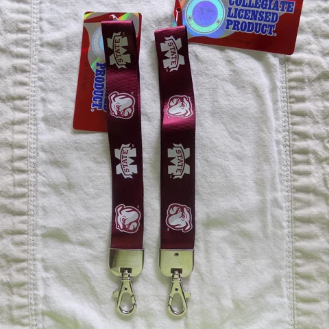 Mississippi State Bulldogs Maroon & White Wrister Style 2 Pcs With Lobster Claw Cover